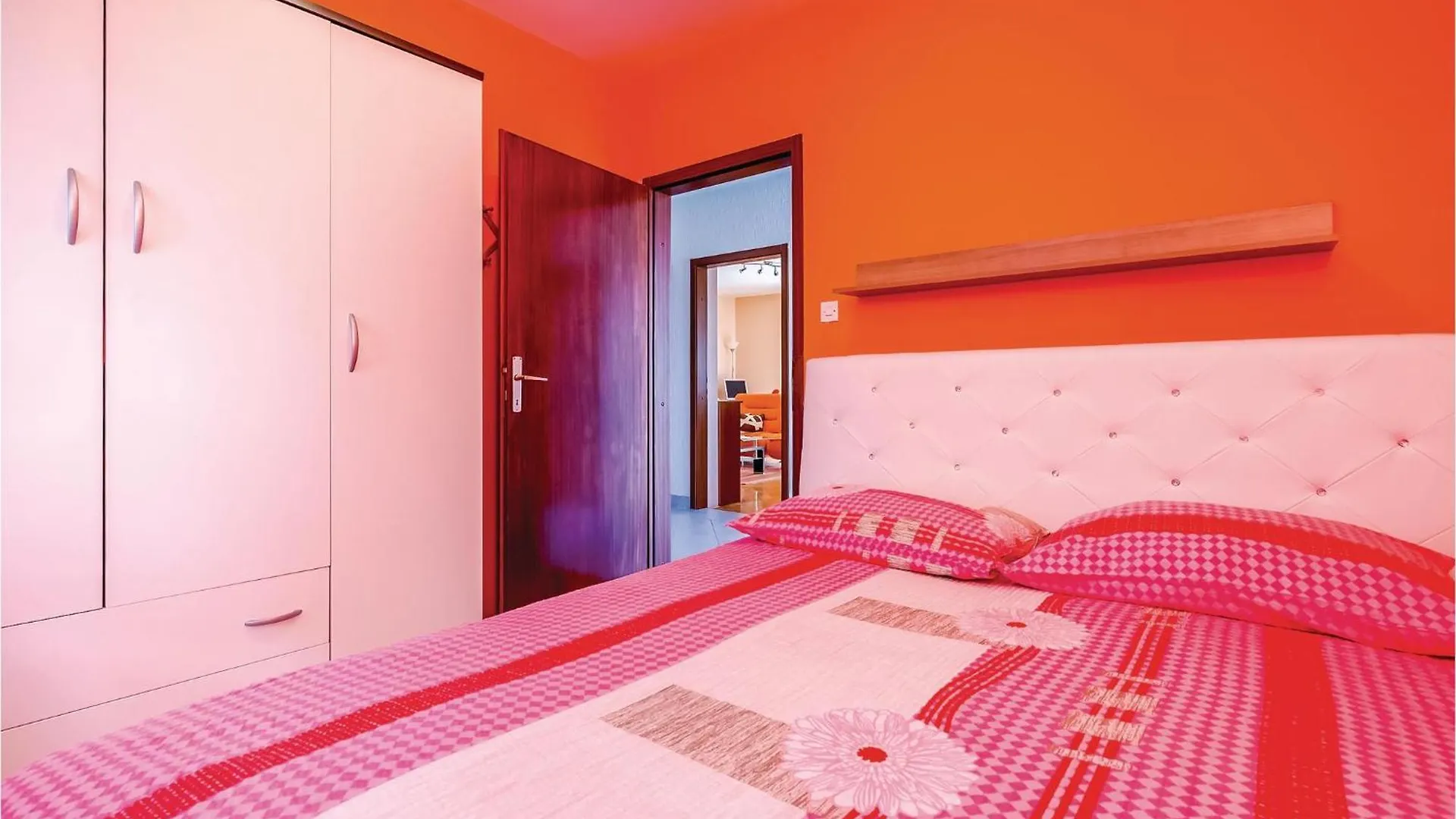 Beautiful Apartment In Novi Vinodolski 0*,  Croatie